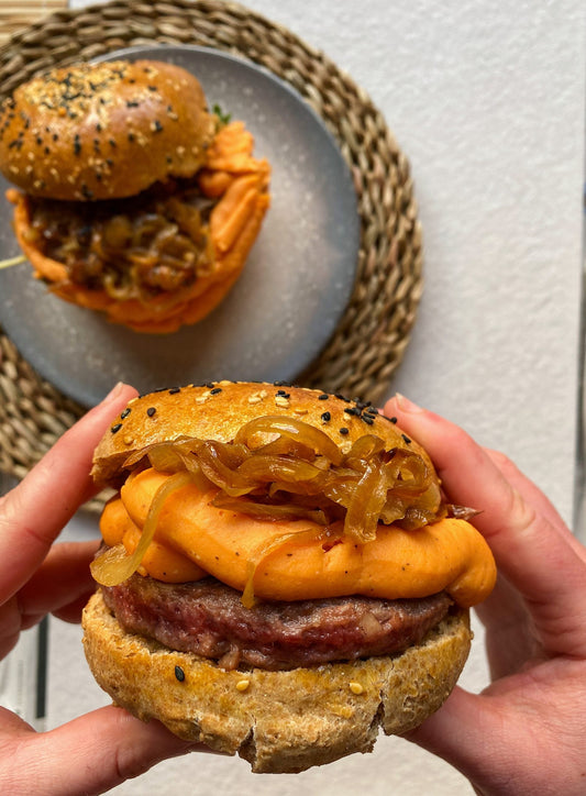 Burger de pato con mousse de boniato y queso de cabra Granja Luisiana